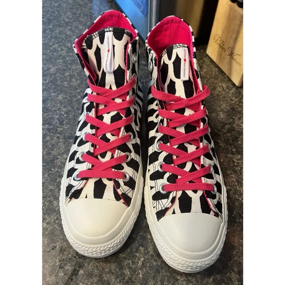 CONVERSE ❤️ Marimekko Black White Designer Sneakers - Picture 10 of 12